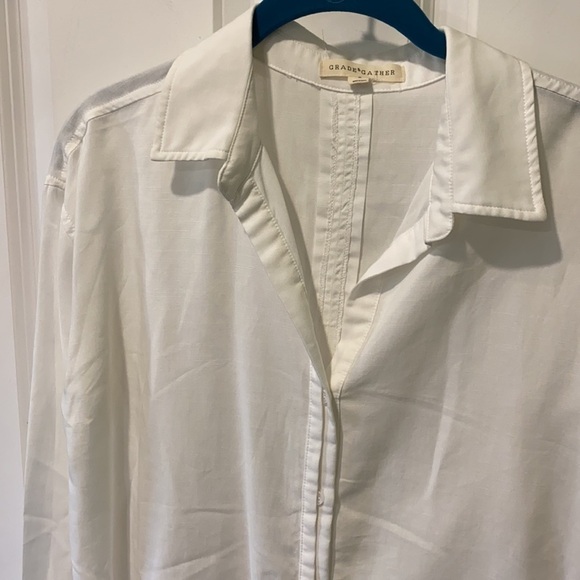 Grade & Gather Soft White Button Down Shirt EUC - Picture 2 of 12